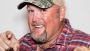 Larry-the-Cable-Guy-age-height-body-spouse-affairs-salary-family-photos-wiki-biography-Caste-Religion-1280x720